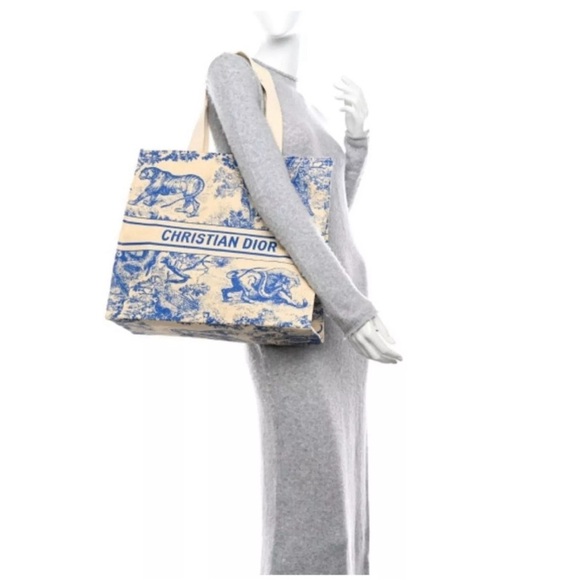 CHRISTIAN DIOR br Straw Dioriviera Tote Blue new - Picture 1 of 8